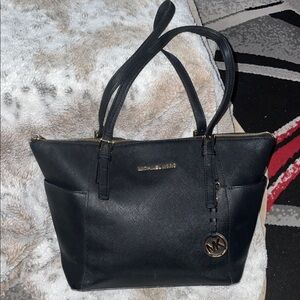 Michael Kors Charlotte Large Black Leather Zip Top Tote New 🔥16”W x 14”H x 7”D